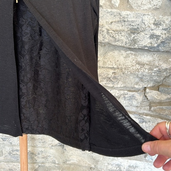 Knit Top with lace insert - Picture 5 of 8